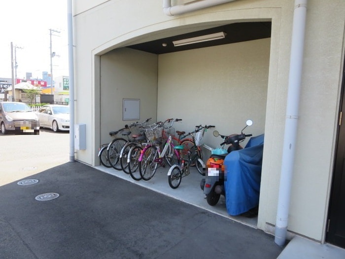 駐輪場 山口ビル