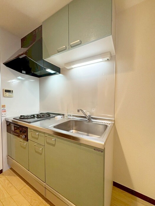 キッチン ｺﾝﾌｫｰﾄEXE新田ｽﾃｰｼｮﾝ