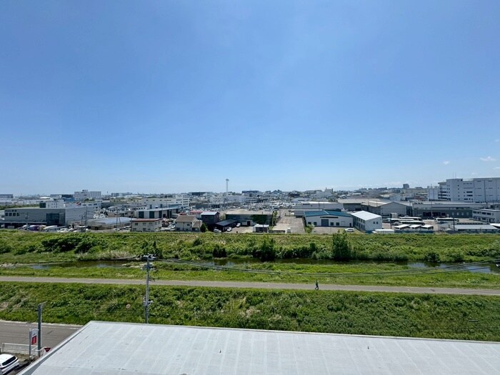 室内からの展望 ｺﾝﾌｫｰﾄEXE新田ｽﾃｰｼｮﾝ