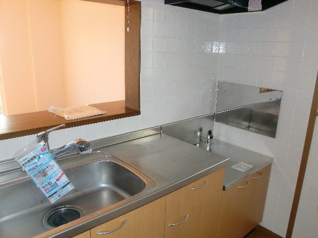 キッチン ファミールエセナＤ