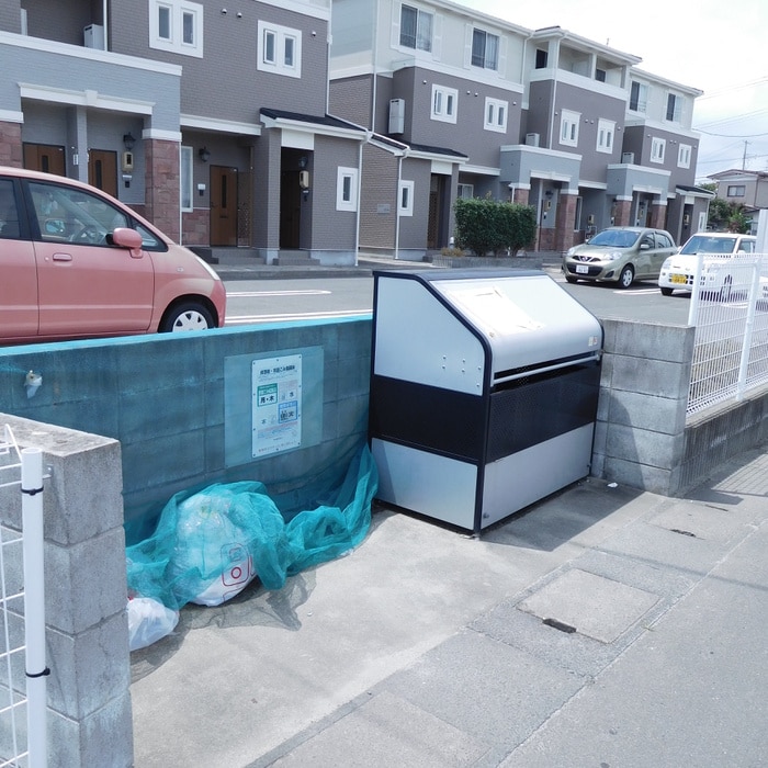 その他 ファミールエセナＤ