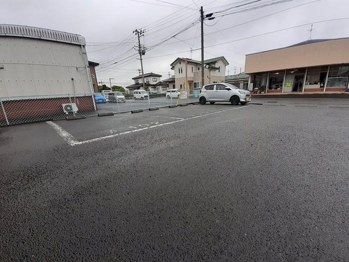 駐車場 メゾンエクセルＢ