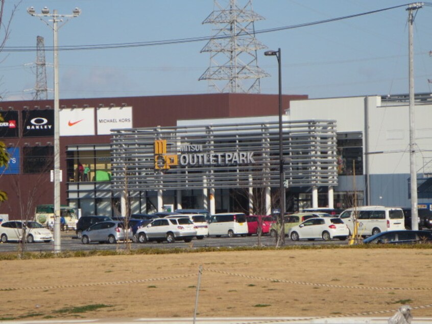 三井アウトレットパーク仙台港(ショッピングセンター/アウトレットモール)まで2700m カノエ満月