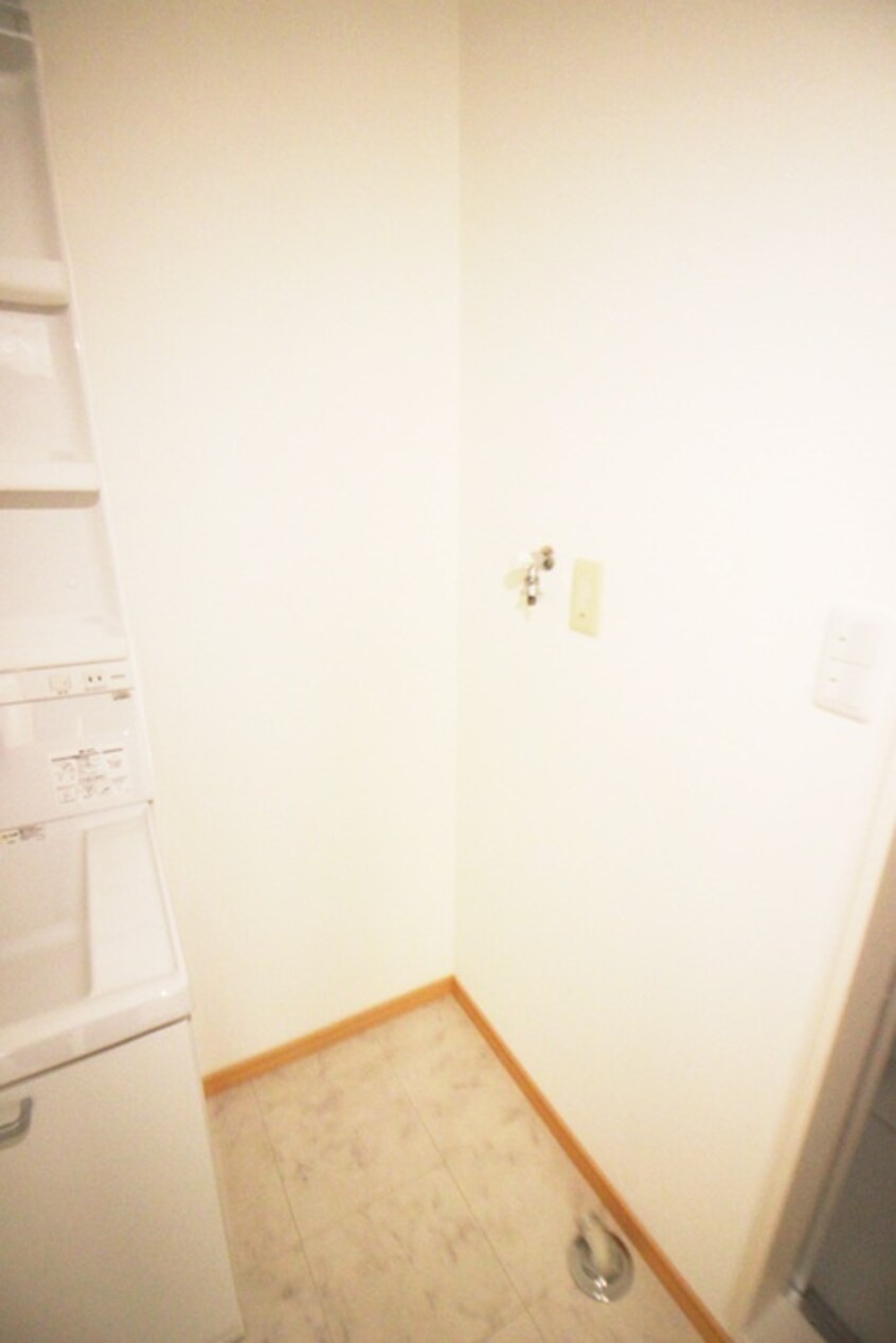 洗濯機置場 ヒルメゾン壱番館