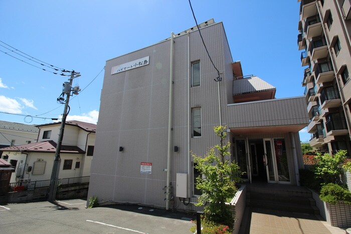 駐車場 ハイマ－ト小松島