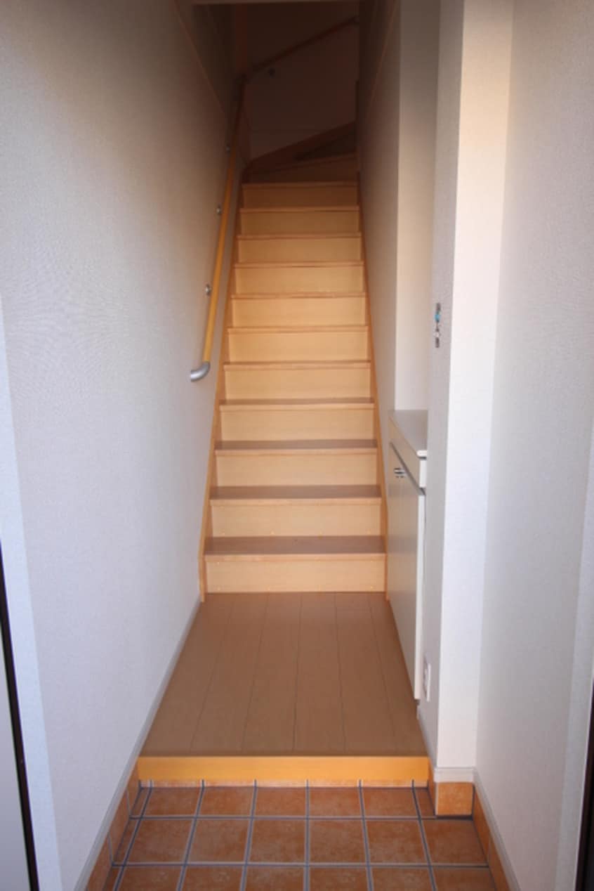 玄関 ダンデライオン弐番館