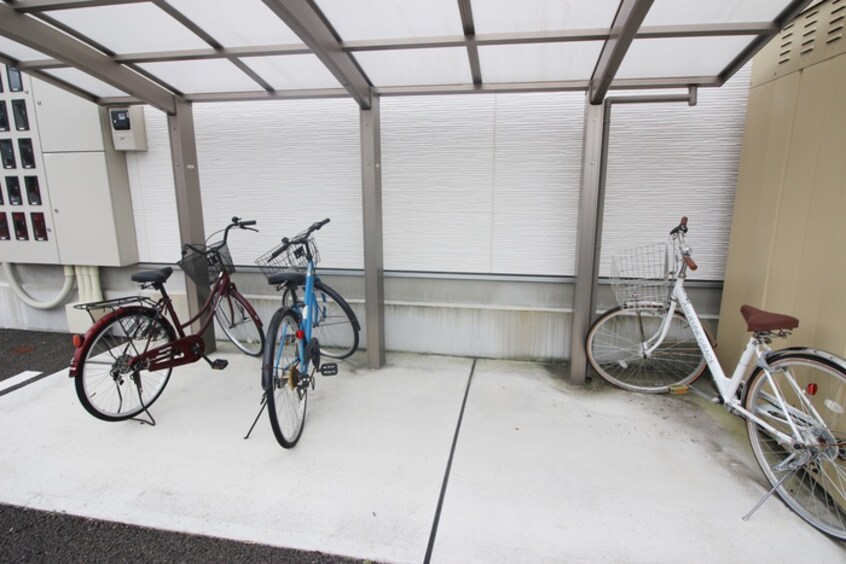 駐輪場 リブリ・はやちね1号館