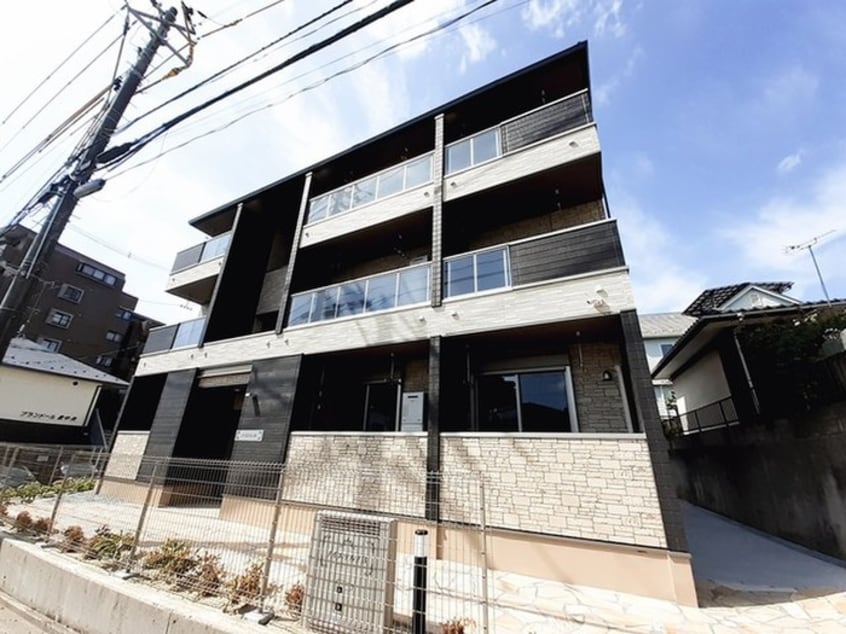 外観写真 ノイエテルノB