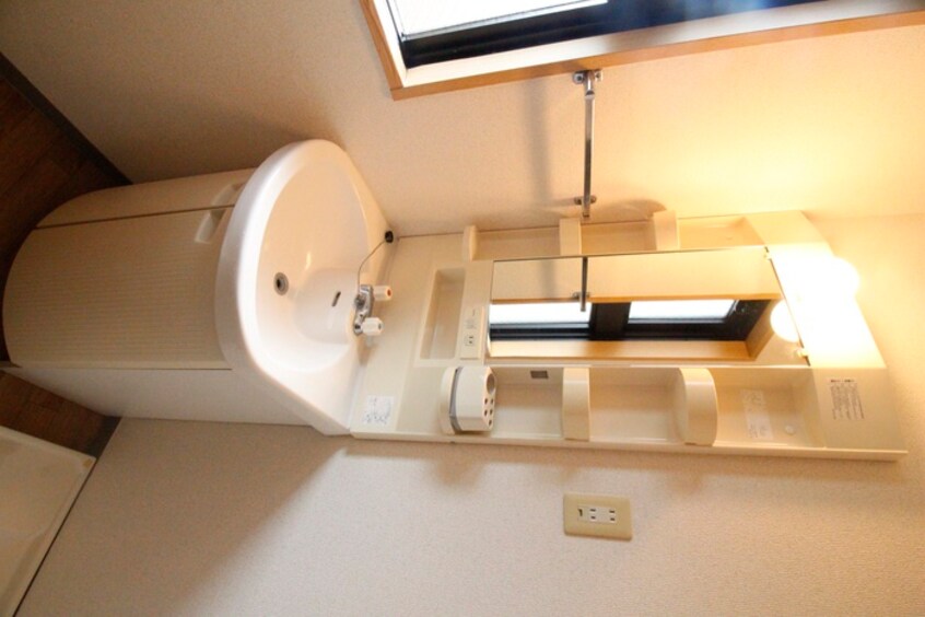 洗面 パレスオ－キット弐番館