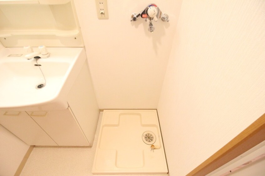 洗濯機置場 カルロ北目