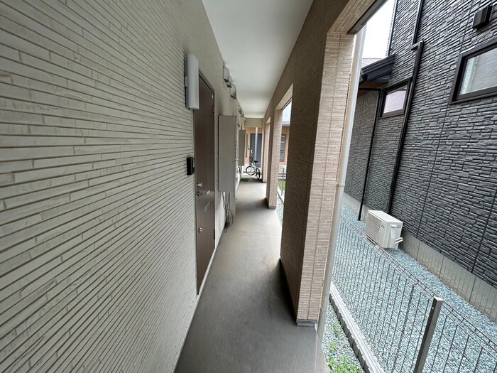 エントランス部分 ポミエ・アクロス