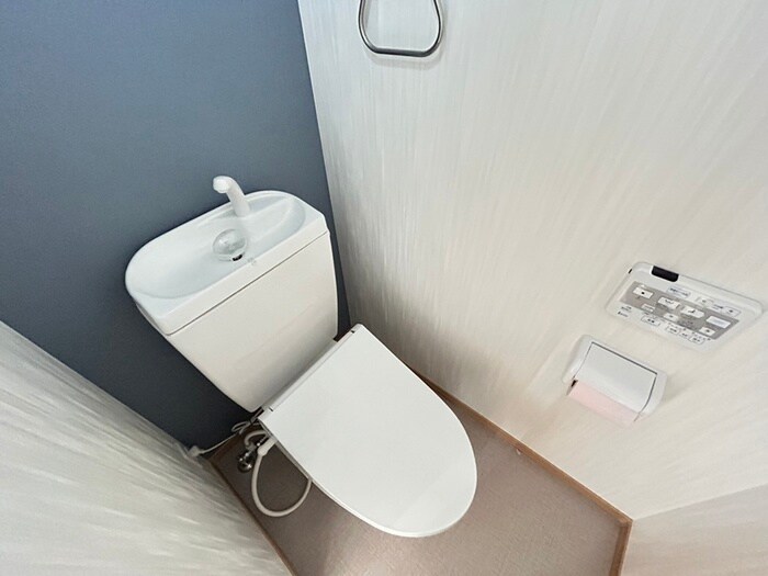 トイレ ポミエ・アクロス