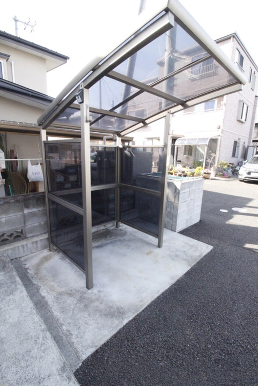 駐輪場 シャーメゾン・エムオー