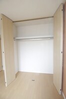 収納 シャーメゾン・エムオー