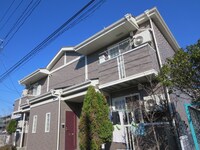 ファミールエセナA