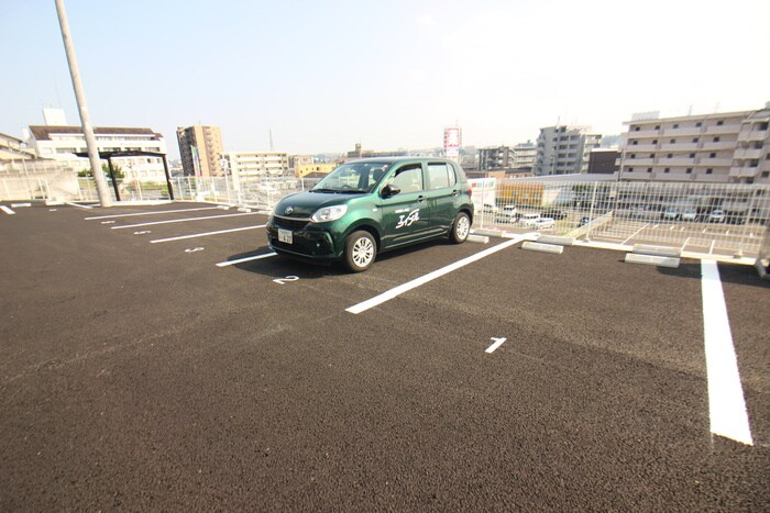 駐車場 ラ・コッリーナ市名坂