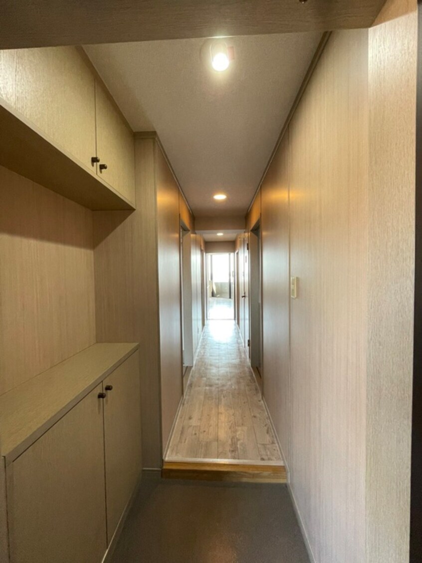 廊下 サンクレスト泉中央