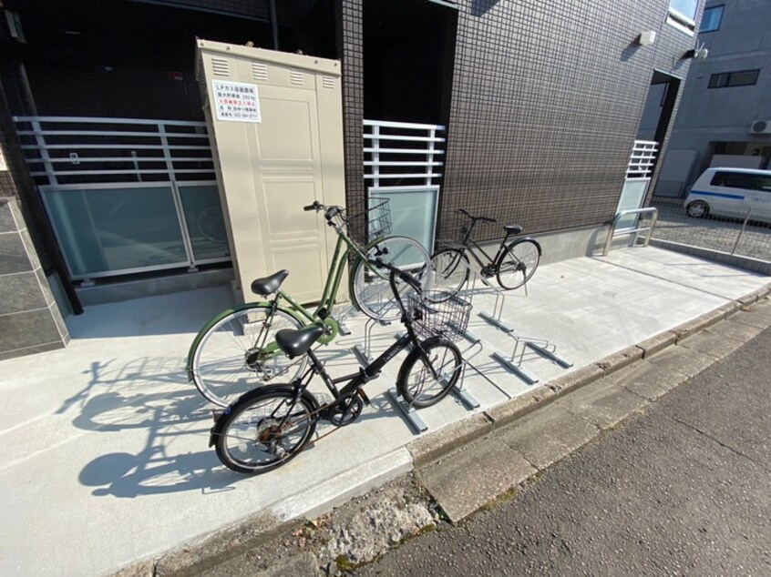 駐輪場 ラビス東照宮