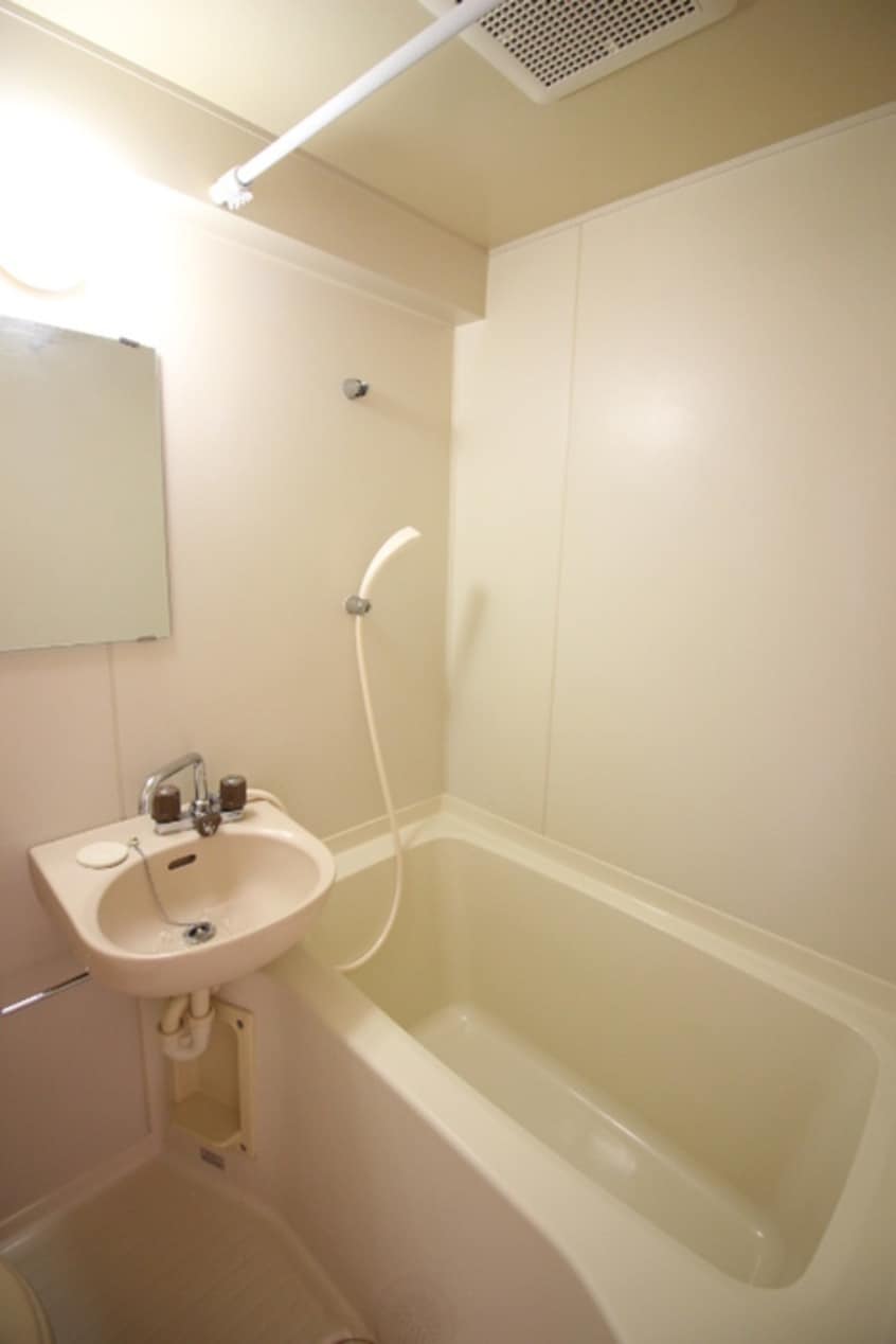 バス／シャワールーム等 ベルシティ泉水