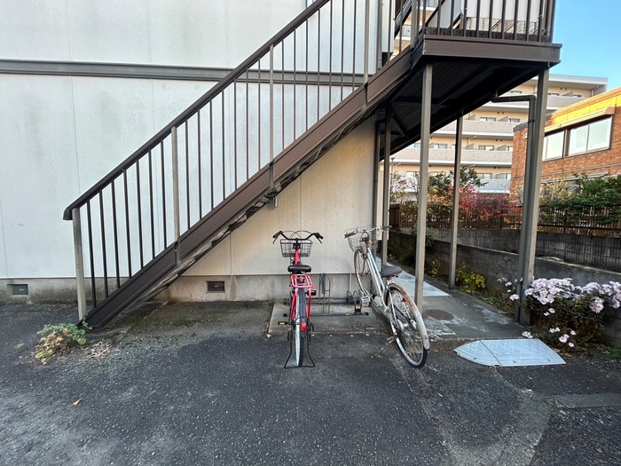 駐輪場 キラハウス