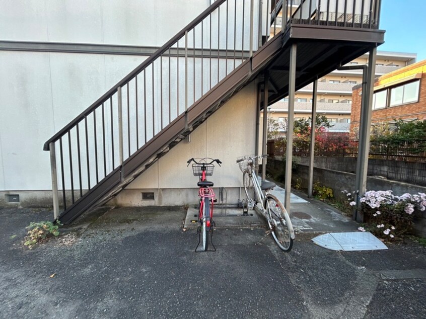 駐輪場 キラハウス