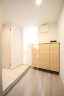 玄関 ラピスラズリ榴岡