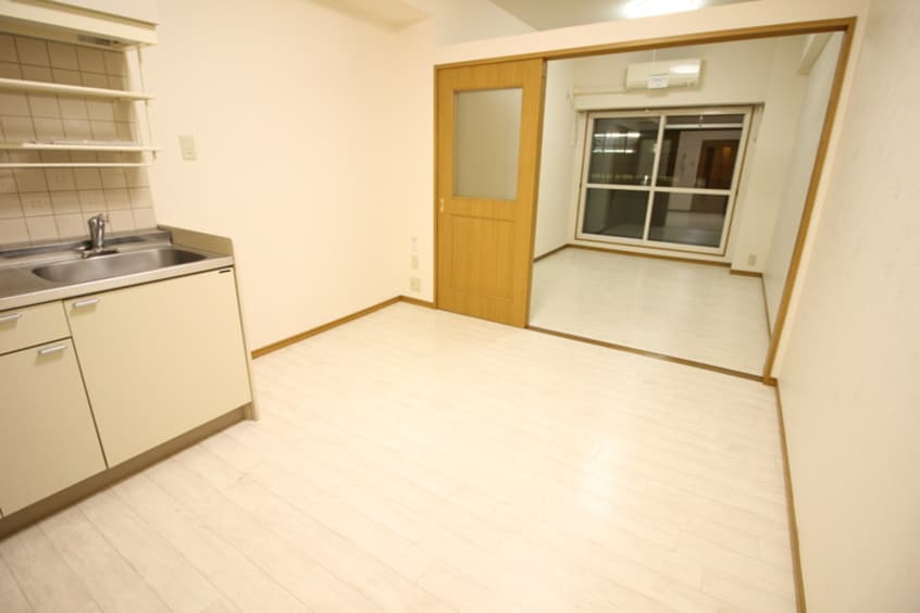 居室 グラニットビル