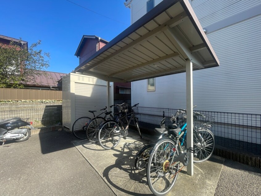 駐輪場 サゥーヂビバⅡ番館