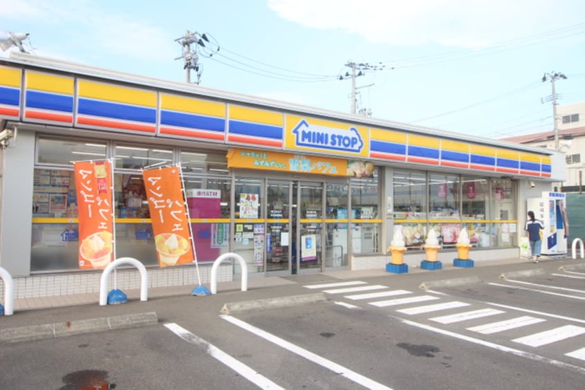 ミニストップ多賀城高崎店(コンビニ)まで480m ＴＪハイツ