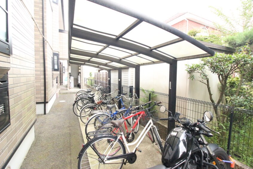 駐輪場 アヴァンセ富沢南五番館