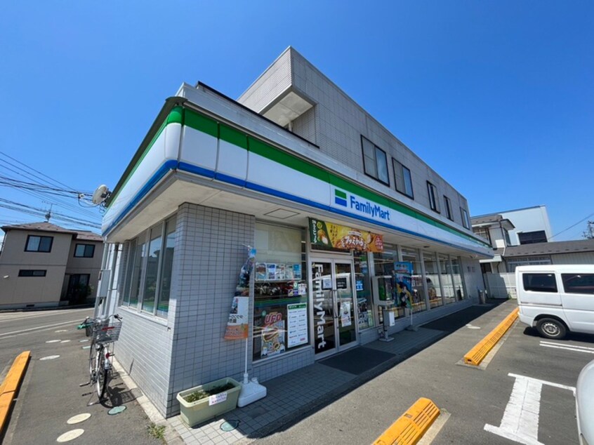 ファミリーマート名取増田店(コンビニ)まで80m ネイヴ　グレアⅡ