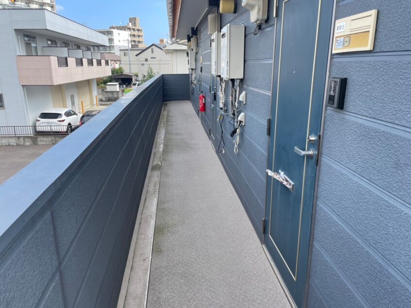 エントランス部分 ティ・ロージェン