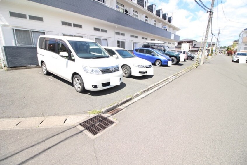 駐車場 ティエラ清流２