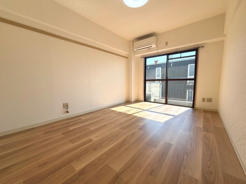 居室 エミリービル卸町