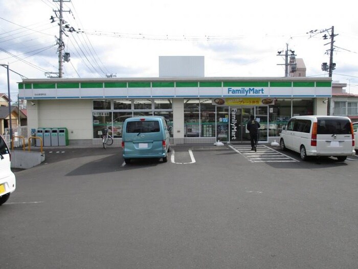 ファミリーマート仙台銀杏町店(コンビニ)まで489m ピースフル宮城野