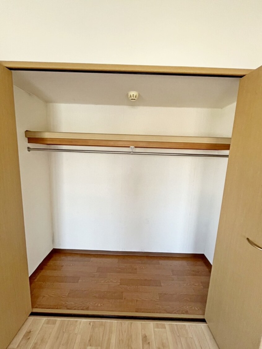 収納 ロイヤルアニバーサリー楢町