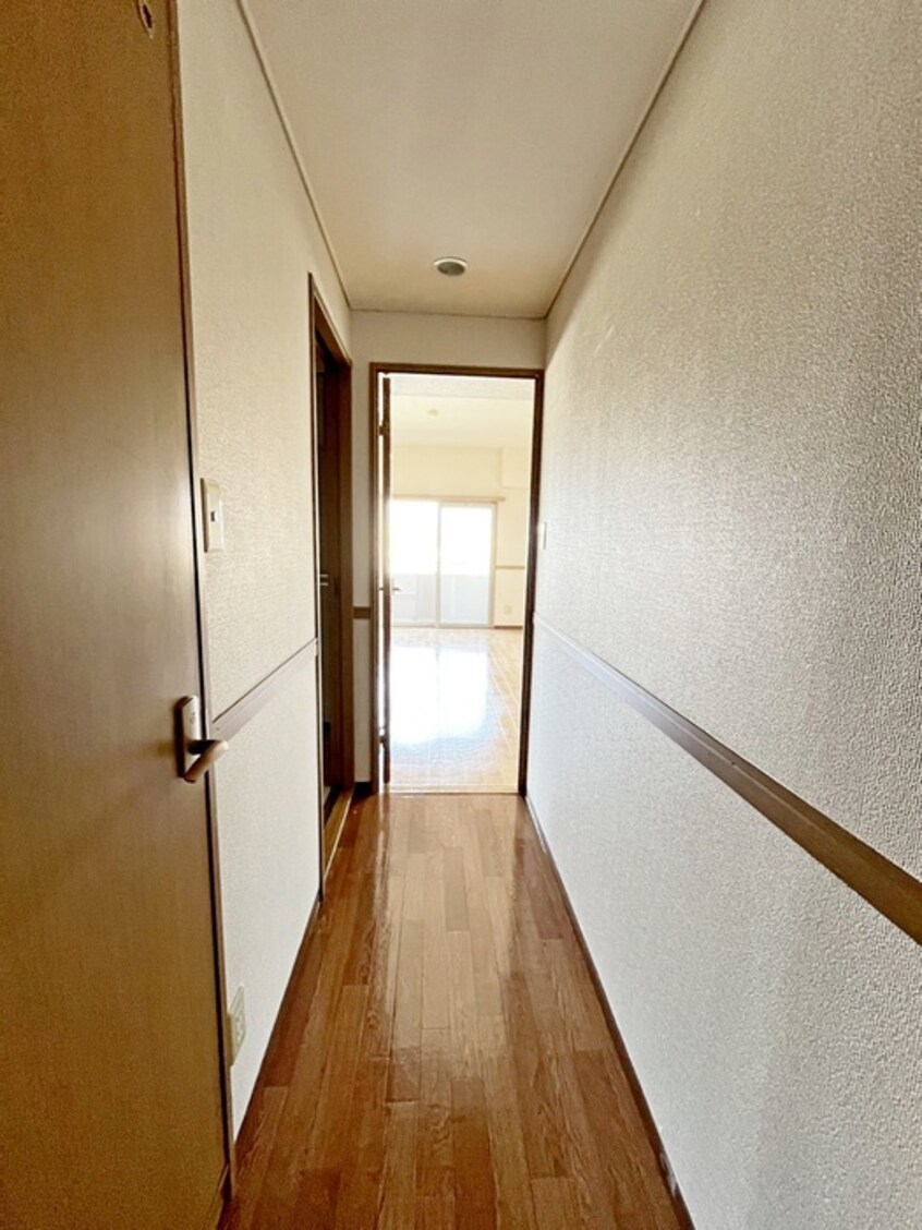 廊下 ロイヤルアニバーサリー楢町