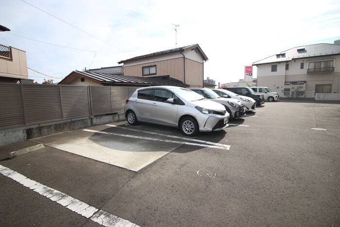 駐車場 しゃとれ・にぱろく