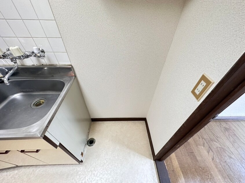 洗濯機置場 ロフティ若林A