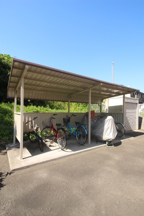 駐輪場 フィオ－レＡ