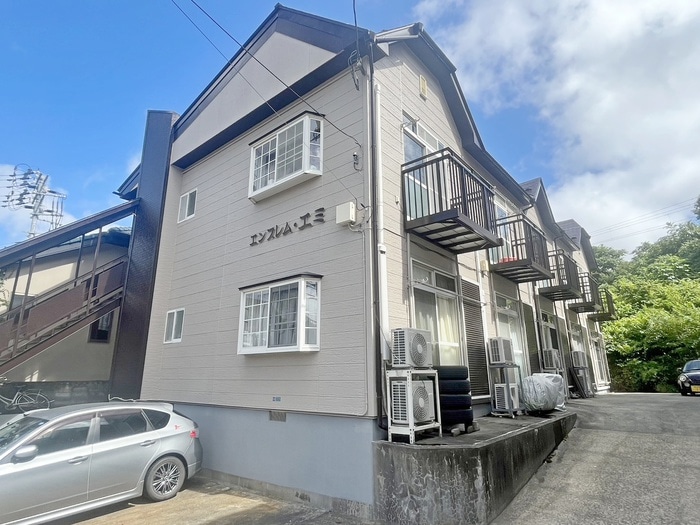 外観写真 エンブレム・エミ