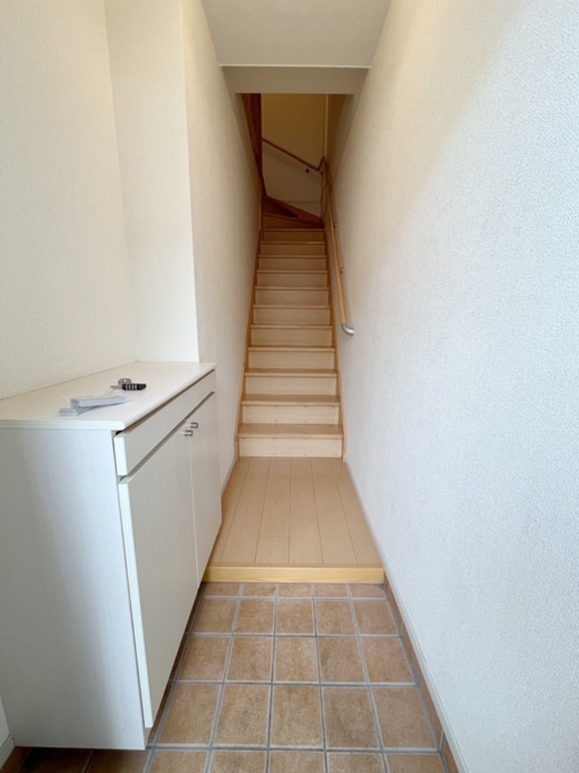 廊下 シャトレ菊ヶ岡A