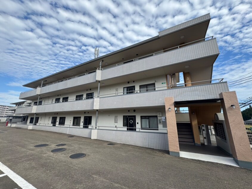 外観写真 メゾンドール貴富称