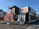 牛たん炭焼 利久 泉本店(その他飲食（ファミレスなど）)まで450m メゾンドール貴富称