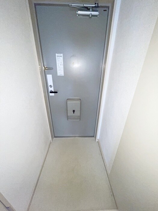 玄関 ロイヤルヒルズ泉中央