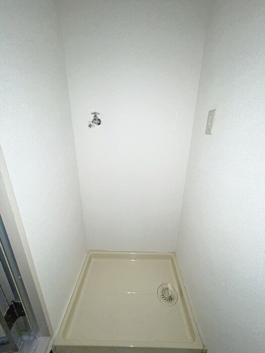 洗濯機置場 ロイヤルヒルズ泉中央