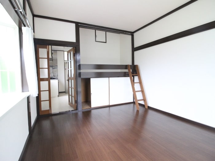 居室 第一コ－ポナバタ