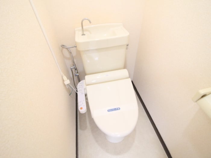 トイレ 第一コ－ポナバタ