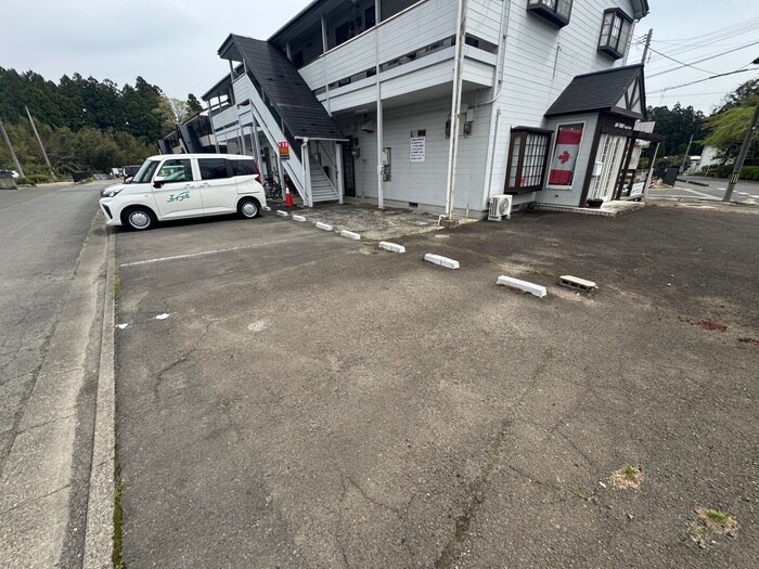 駐車場 宮床ビレッジ
