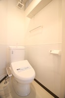 トイレ サンフェリ－チェ・１７